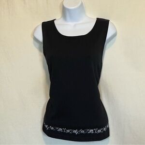 H-92 ChinaWear Black & White Embroidered Sleeveless Summer‎ Blouse Size L